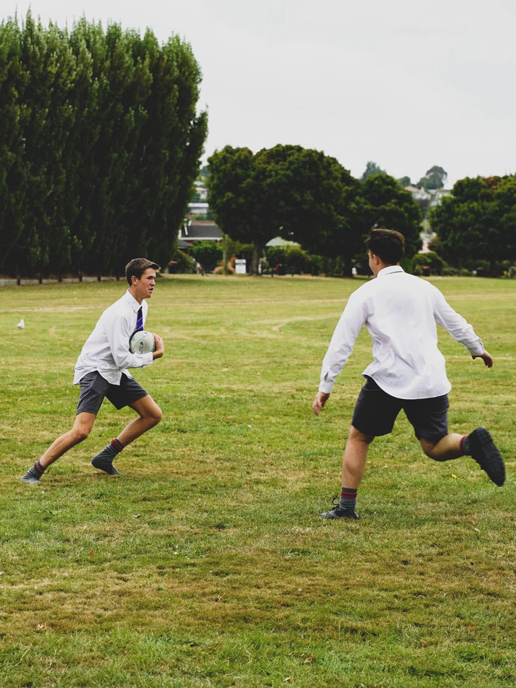 Boys_Playing_Rugby