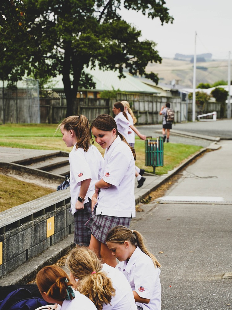 Girls_In_Playground